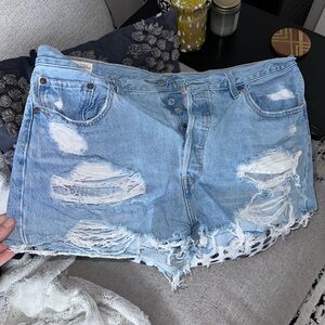 Levi’s distressed denim 501 shorts, size 35